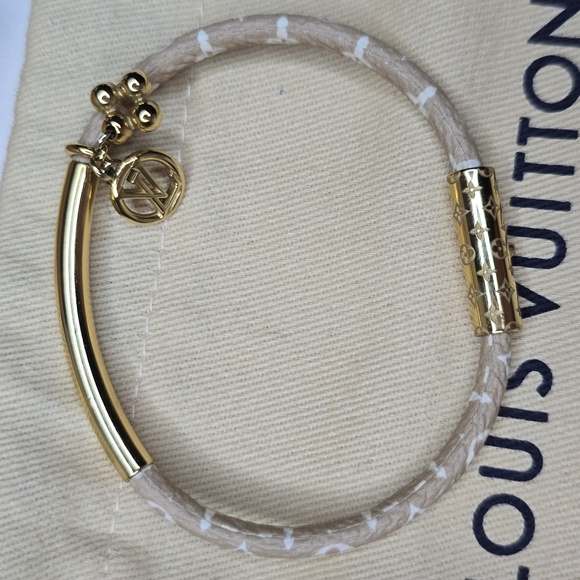 Louis Vuitton Jewelry - Rare 2022 Louis Vuitton Women's Monogram Khaki and Gold Bracelet!